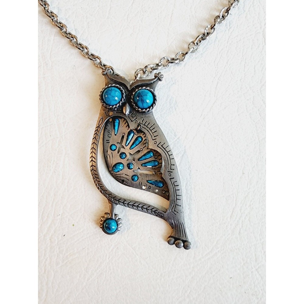 PEWTER  GOLD CROWN INC. OWL NECKLACE WITH FAUX TURQUOISE BLUE PENDANT - Picture 3 of 8